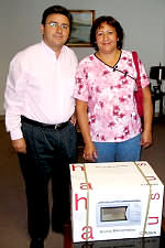 El Alcalde, Mario Olavarra, y Alejandrina Henrquez