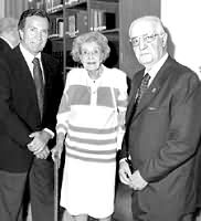 Nabor Garca, cnsul general de Espaa; la historiadora Virginia Garca Lyon, y Jos Antonio Fanjul Pea, presidente del Crculo Espaol