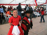 cueca_infantil_02.JPG (35,637 bytes)