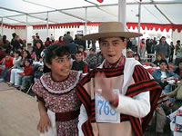 cueca_infantil_05.JPG (38,985 bytes)