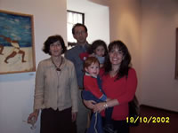 Mnica Snico, Sergio Milic, Paula Jimnez y sus hijas Catalina y Sofa. (20kb)