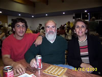 Cristbal Carrasco, Arturo Carrasco y Gabriela Sanhueza (32kb)