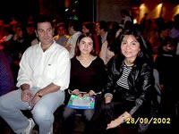 Claudia lvarez, su marido Jorge Garrido y su sobrina Natalia Aliaga (24,129 bytes)