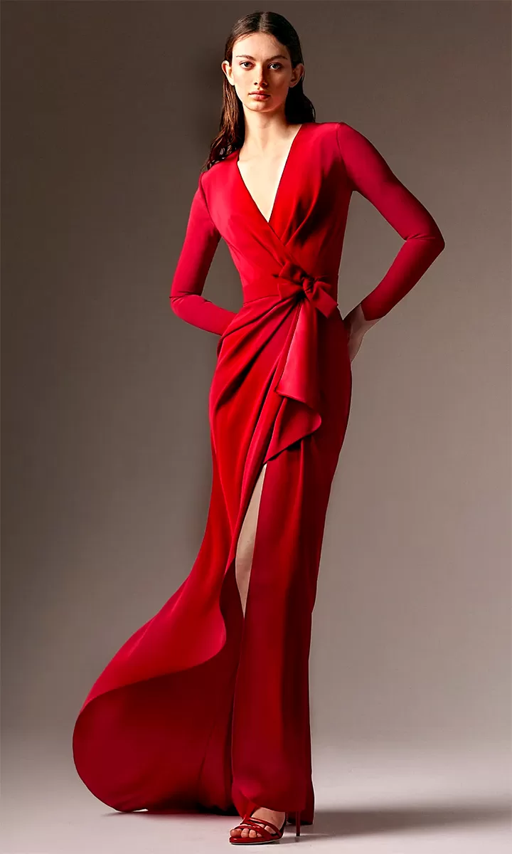 ↑… Long wrap dress in pinky-red crepe with bow-belt.