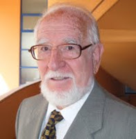 Profesor Sergio Villalobos
