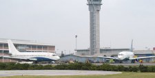 Aeropuerto de Santiago: nuevo operador “heredará” 95 contratos de subconcesionarios