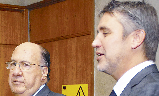 Diputado Roberto León (DC) junto al senador Fulvio Rossi (PS).