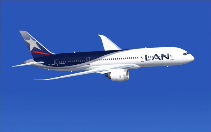 lan_lan_airlines_boeing_787-8_in_flight
