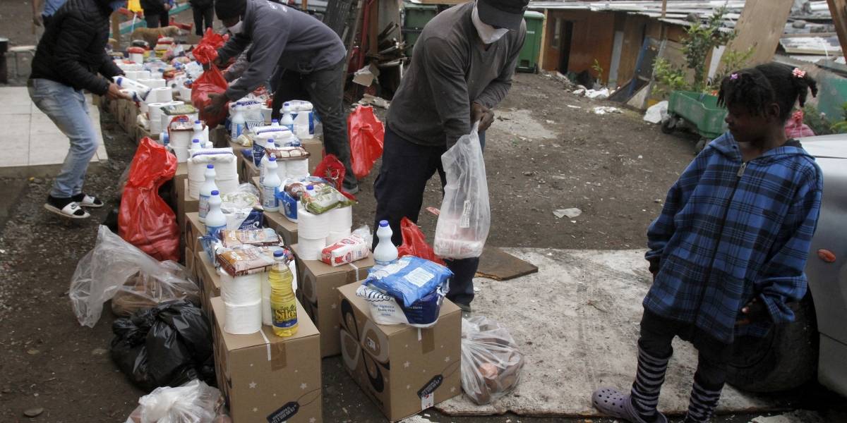 ONG “Primera Necesidad” se adelantó al Gobierno en la entrega de cajas de alimentos
